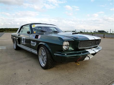 For Sale: Ford Mustang Notchback (1965) offered for GBP 59,950