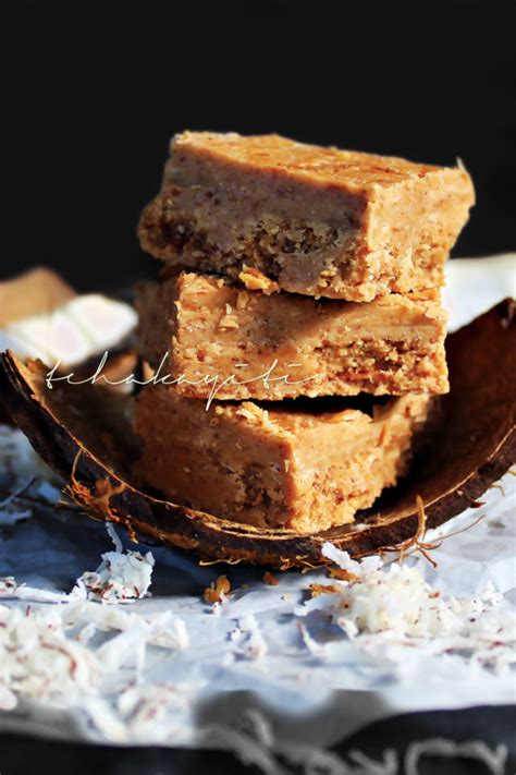 haitian-coconut-fudge-douce-kokoye-dous-haiti | Tchakayiti, Haitian ...