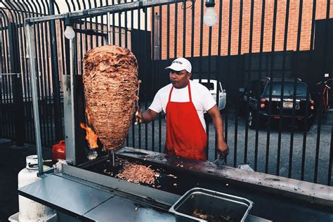 Recent East LA Taco Stand Robberies Has Street Vendors on Edge - Eater LA