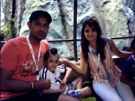 Punjab Trip: Gippy Grewal Family Pics