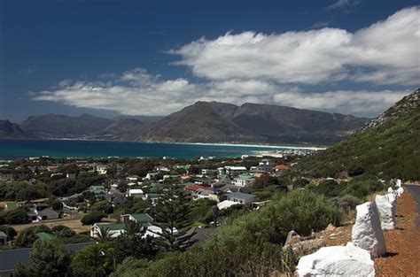 TOP WORLD TRAVEL DESTINATIONS: Kommetjie and Kommetjie Lighthouse, Cape ...