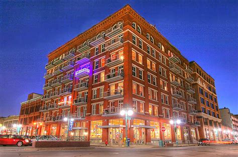 Third Ward Milwaukee Condos Photo Tour - Digital Photography Hobbyist