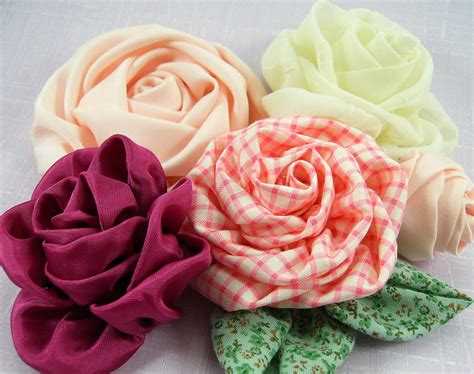 Roses on the Bias Fabric Flower PDF Tutorial