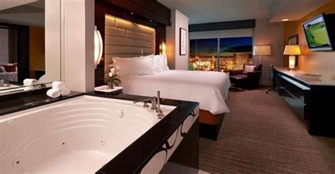 9 Romantic Hotels With Hot Tub In Room In Las Vegas