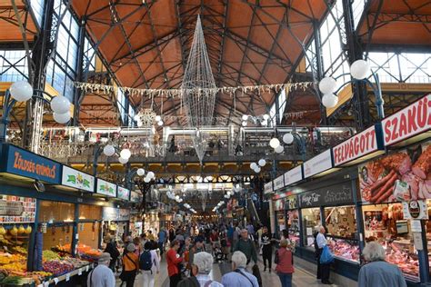 Budapest Central Market Hall Walk with Tastings 2024