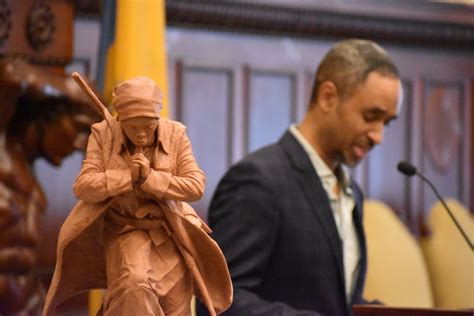 City unveils artist, design for Harriet Tubman statue at City Hall – Metro Philadelphia