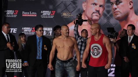 Tito Ortiz vs. Chuck Liddell Final Face Off: TITO GRABS CHUCK LIDDELL's ...