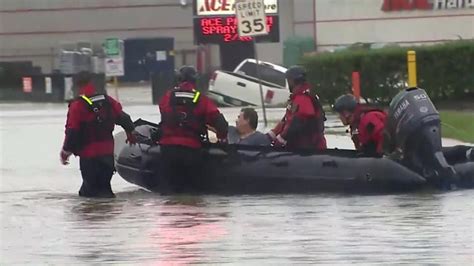 Storm Harvey: Up to 2,000 rescued as Houston hit by ‘catastrophic ...