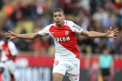 Mbappe Young Pictures / The award caps a roller-coaster 12 months for ...