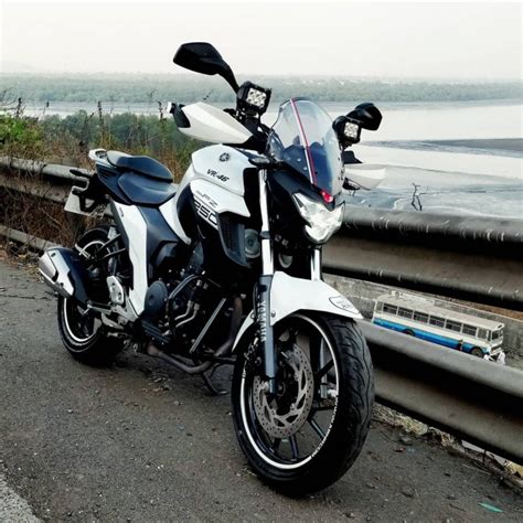 Yamaha FZ25 modified windshield - TouringHunt | Fz bike, Cool bikes, Yamaha