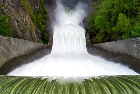 Cleveland Dam Waterfall Photograph by Ken McAllister