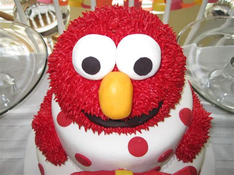 My Lil Bit of Everything: An Elmo Cake