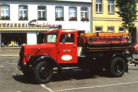 Frohburg Sachsen - Opel Blitz Löschwagen (1944) of Gößnitz Freiwillige Feuerwehr, June 1993 - a ...