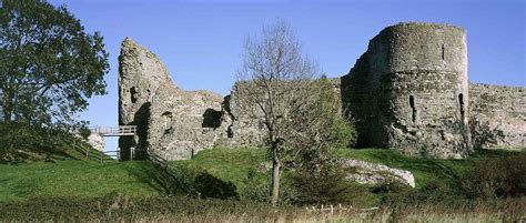 History of Pevensey Castle | English Heritage