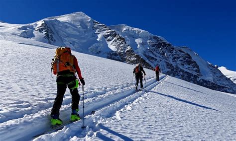 6-day Piz Bernina ski touring program. 6-day trip. AEGM leader