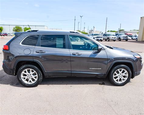 Pre-Owned 2014 Jeep Cherokee Latitude 4WD