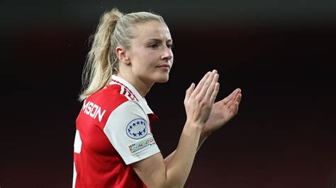 Arsenal news: Leah Williamson says it's a 'realistic' aim to have women ...