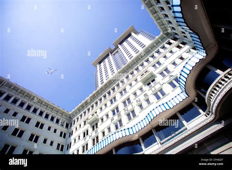 Helicopter hotel hi-res stock photography and images - Alamy