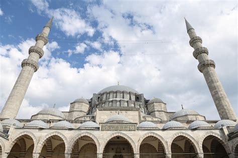 Premium Photo | Suleymaniye mosque in istanbul city