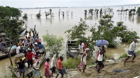 Bihar flood situation remains grim, over 70 lakh people affected in 16 ...