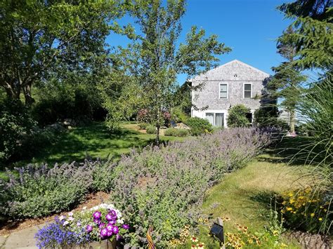 13 Incredible Airbnbs on Block Island, Rhode Island (2022 Edition)