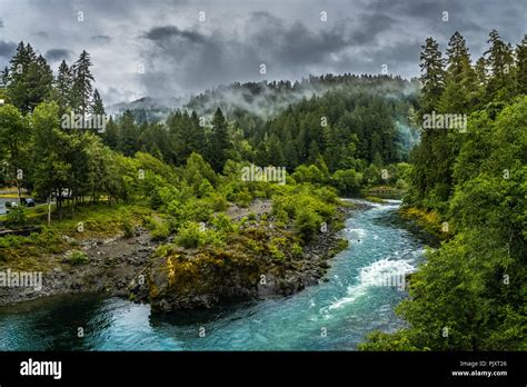 North umpqua river hi-res stock photography and images - Alamy