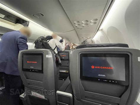 Air Canada 737 MAX 8 business class is fantastic (even at 6:30am) – SANspotter