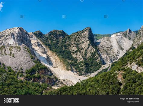 Apuan Alps (alpi Image & Photo (Free Trial) | Bigstock