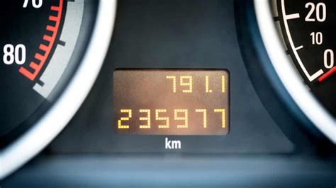 What is Odometer in a Car and How does it Work?