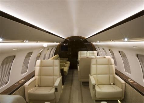 Qatar Executive Bombardier Challenger 605 Interior : AirlineReporter