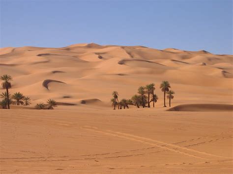 Amazing Salty Lakes Of Ubari Sand Sea - YourAmazingPlaces.com