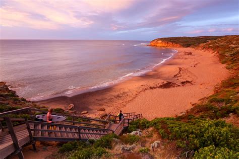 LOCATION - BELLS BEACH, TORQUAY, AUSTRALIA - Photo Basecamp