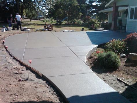 Broom finish patio from Custom Concrete Contracting, Inc. in Bellingham, WA 98226