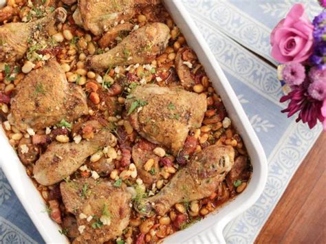 Valerie's Comfy Cassoulet Recipe | Valerie Bertinelli | Food Network