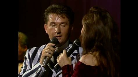 Daniel O’Donnell & Mary Duff- Whispering Hope - YouTube