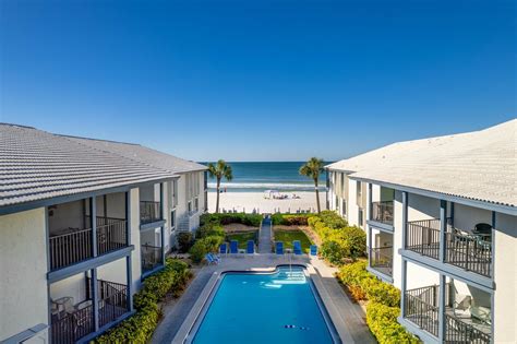 Browse Our Holmes Beach Beachfront Rentals | Seabreeze Vacation Rentals