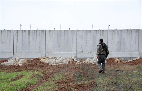 Turkey to complete Syria border wall within 5 months, official says | Middle East Eye