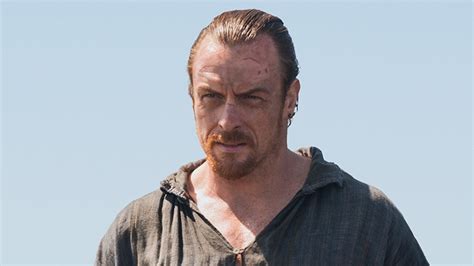 Black Sails: Toby Stephens on the Big Captain Flint Reveal - YouTube