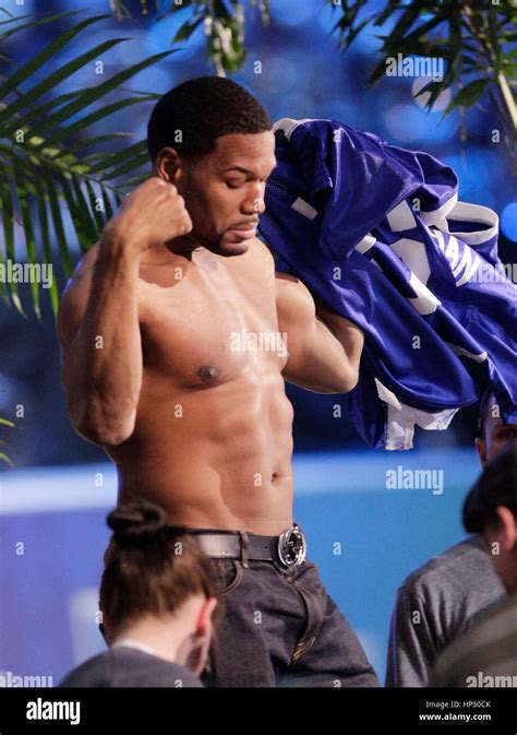 Michael Strahan shows of his body at Directv's Seventh Annual Celebrity ...