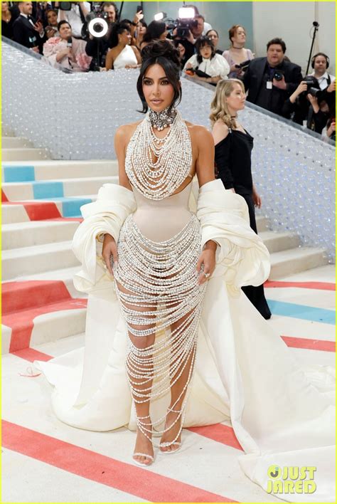 Kim Kardashian, Kylie & Kendall Jenner Hit the Met Gala 2023 Carpet ...