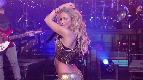 shakira loca - Shakira Wallpaper (18437084) - Fanpop