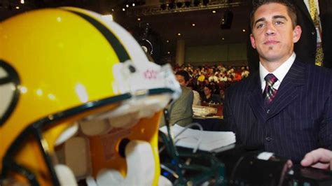 ESPN details Aaron Rodgers' awkward draft day