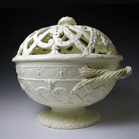 Antique late 18th century pottery Wedgwood Orange Basket in creamware - John Howard