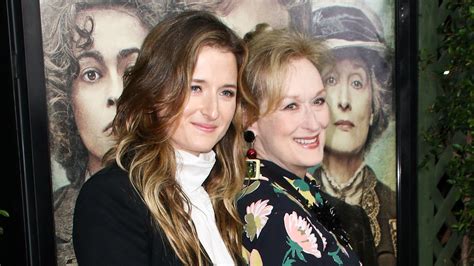 Meryl Streep Is in Daughter Grace Gummer's 'Corner' After Tay Divorce