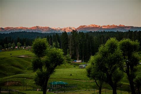 Yusmarg: Why stay here on a trip to Kashmir · sandeepachetan.com