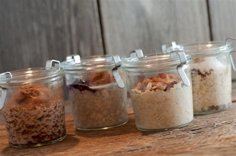 Overnight Oats In A Jar - The Farmwife Feeds