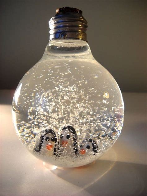 16 Creative Ways To Re-use Old Light Bulbs You Never Thought Of | Snow ...