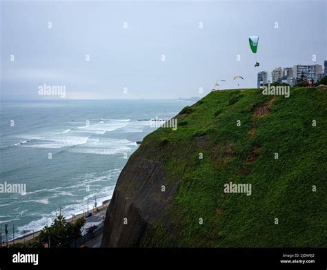 LIMA, PERU - CIRCA SEPTEMBER 2019: Coastline and the Pacific Ocean in Lima Peru Stock Photo - Alamy