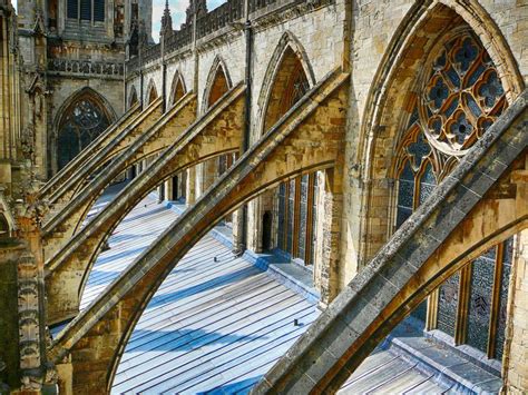 York Minster flying buttresses. Credit the noggin_nogged | Romanesque architecture, Flying ...