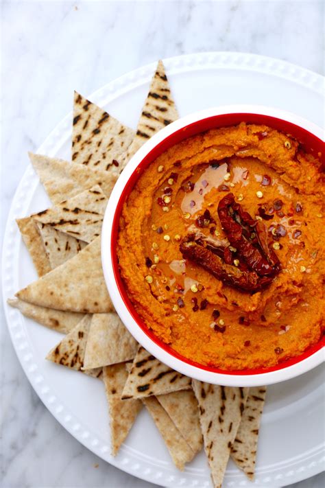 Roasted Red Pepper + Sun-Dried Tomato Hummus - Whitney E. RD